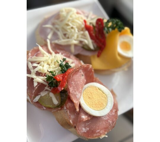 CHLEBÍČKY  CHLEBÍČKY