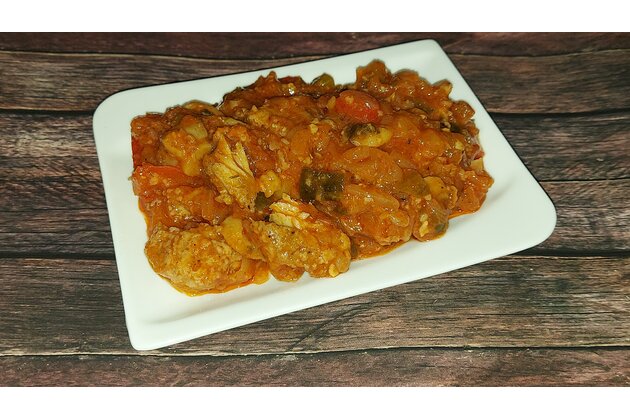 Salát z pečených ryb Salát z pečených ryb